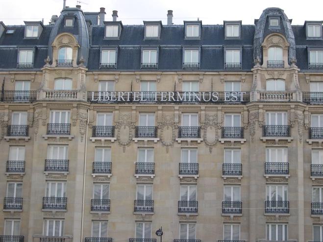  Hôtel Liberté Terminus Est (face à la Gare de l'est)